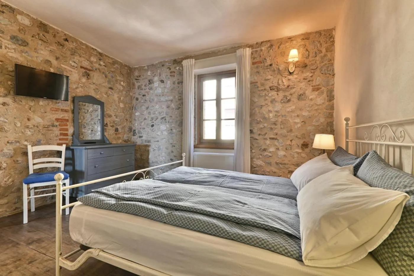 Rustico Melograno, Il Melo - Theater Home Tignale 0*,  Olaszország