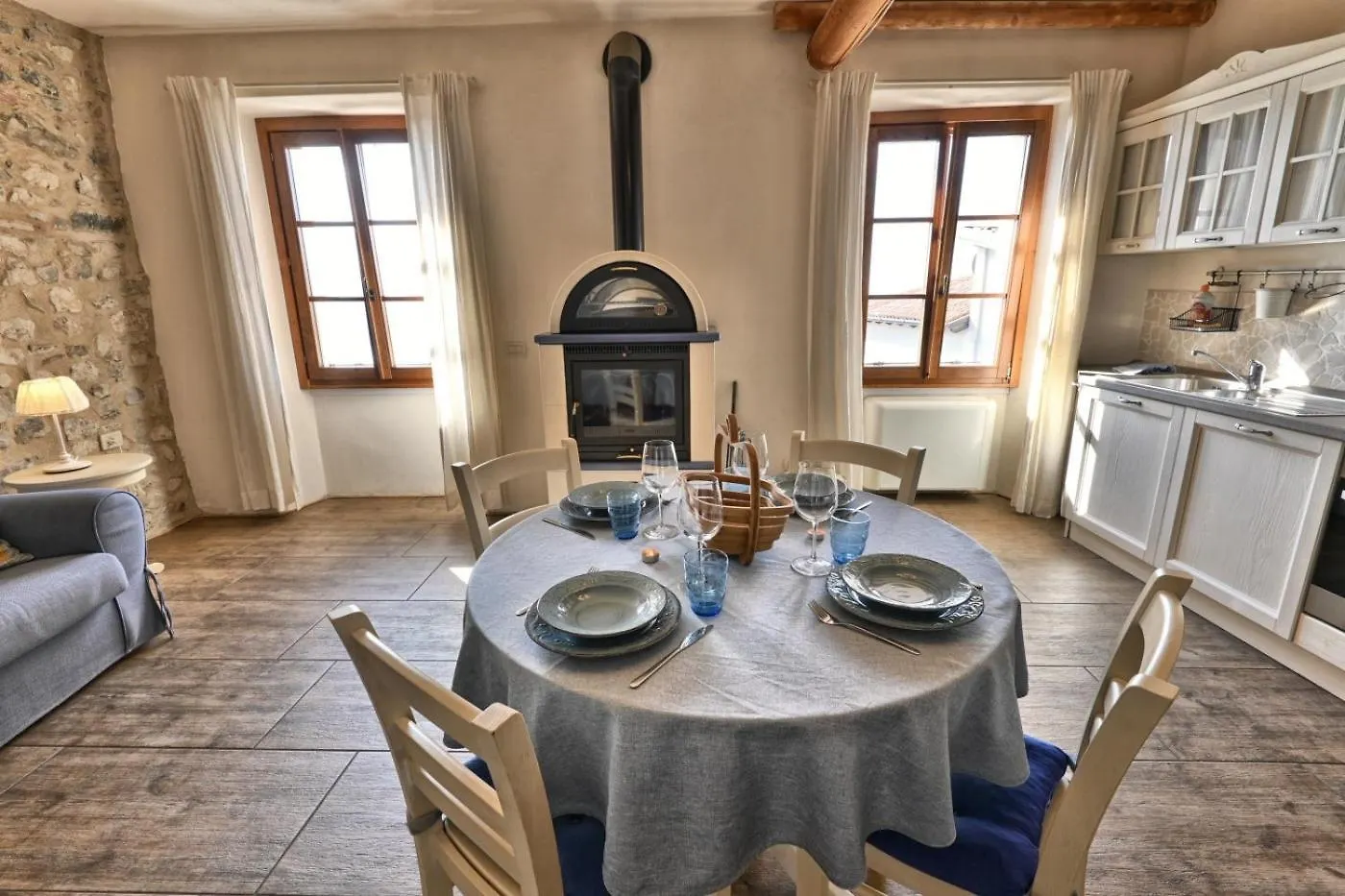 Apartman Rustico Melograno, Il Melo - Theater Home Tignale